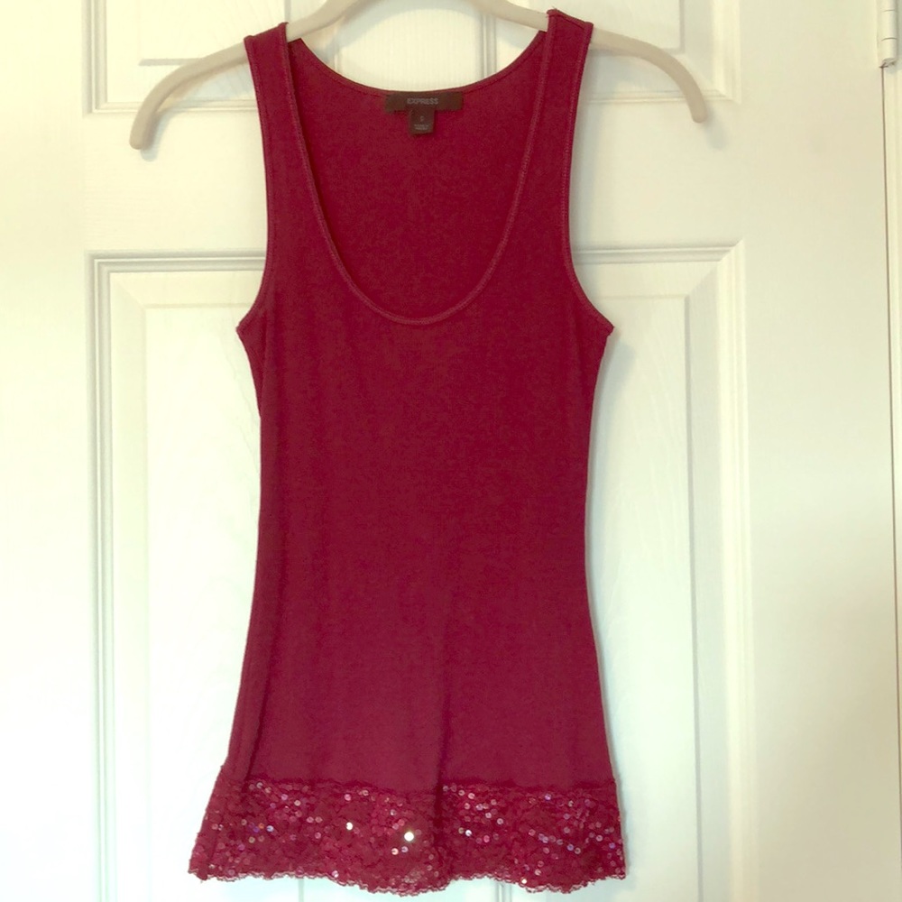 Maroon ribbed tank with sequin lace band.